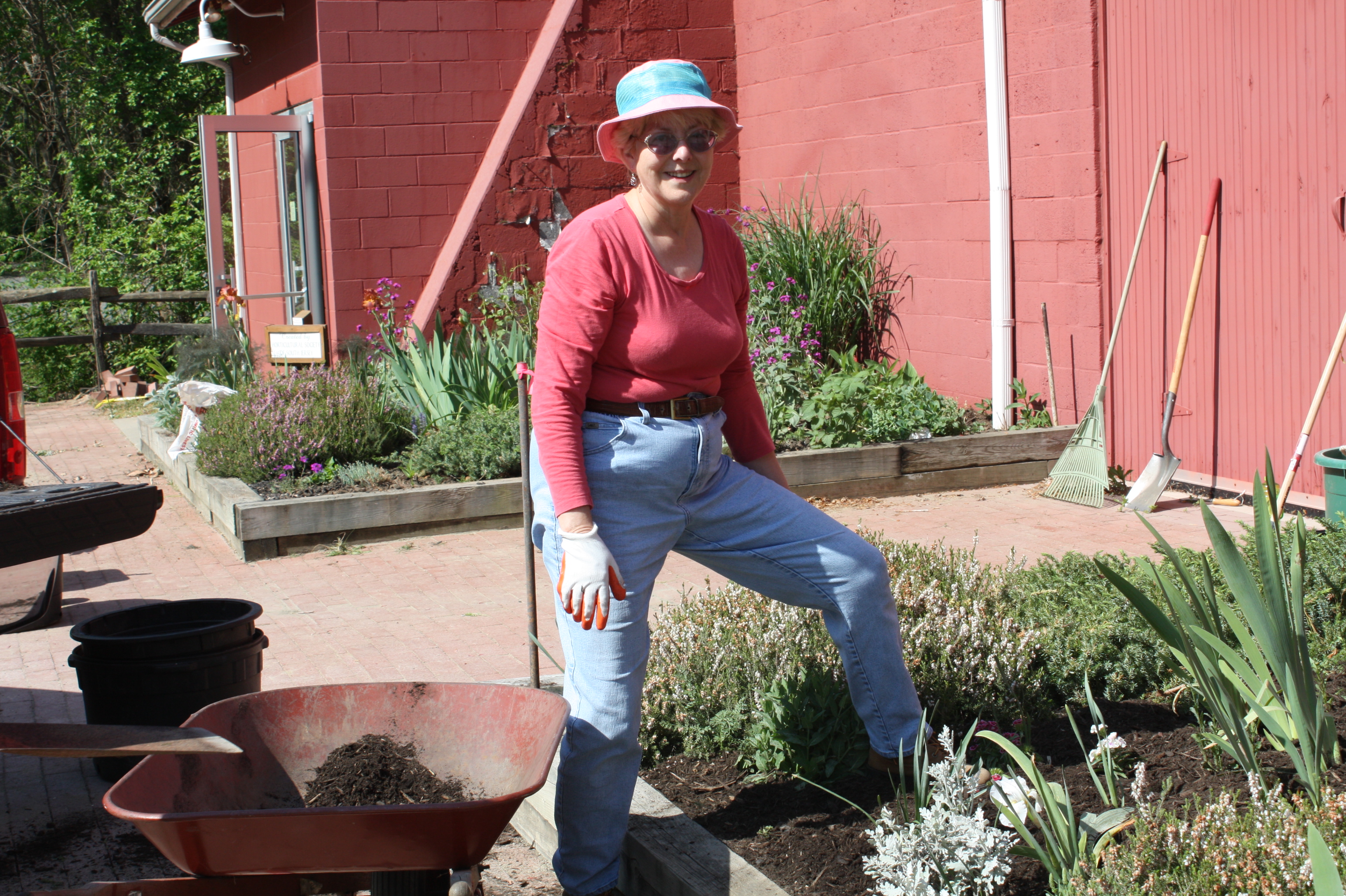 Green Hands volunteer clean-up 10